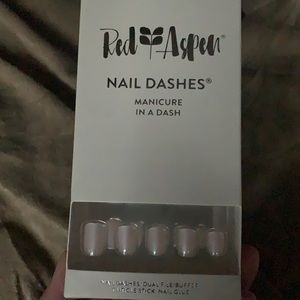 Red aspen nails square. Opal color